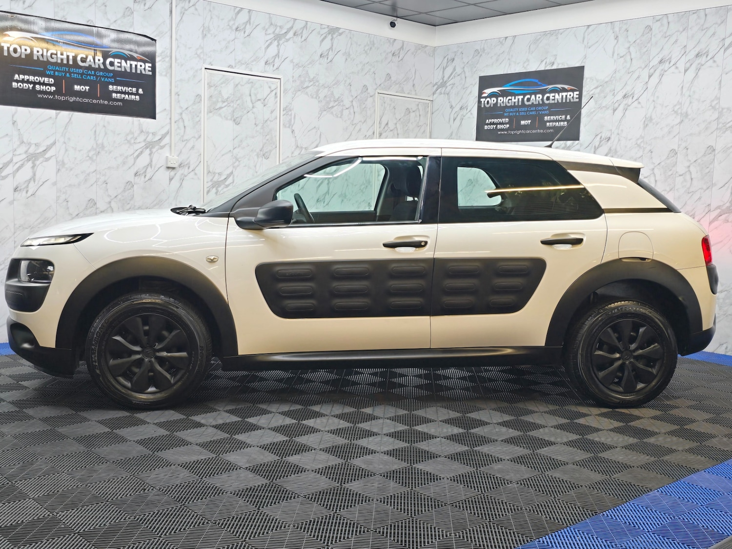 Used Citroen C4 Cactus 2016 for sale - 76249370: Photo 8