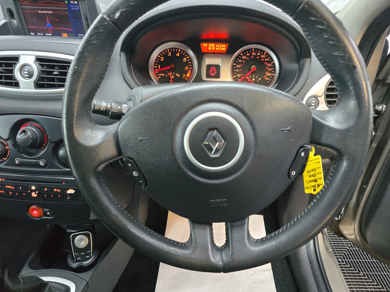 Used Renault Clio 2010 for sale - 76758967: Photo 11