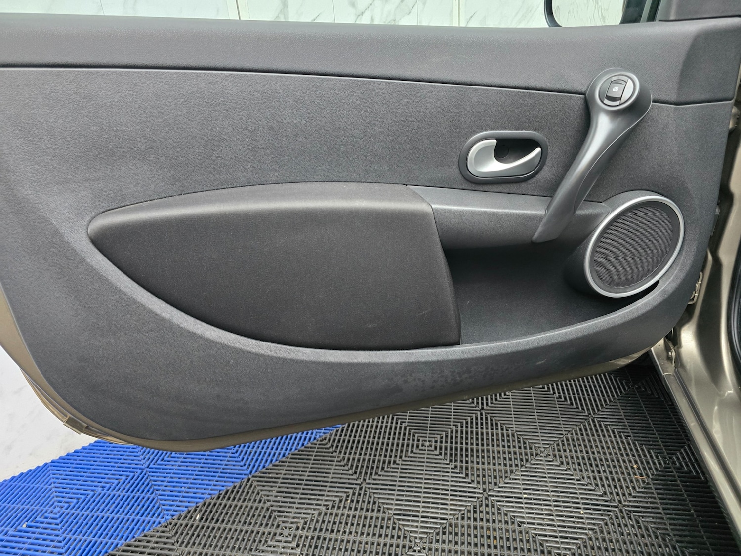 Used Renault Clio 2010 for sale - 76758967: Photo 20