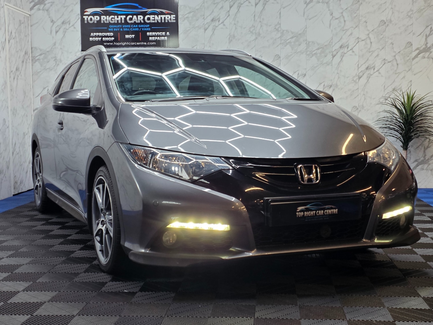 Used Honda Civic 2014 for sale - 76681782: Photo 1