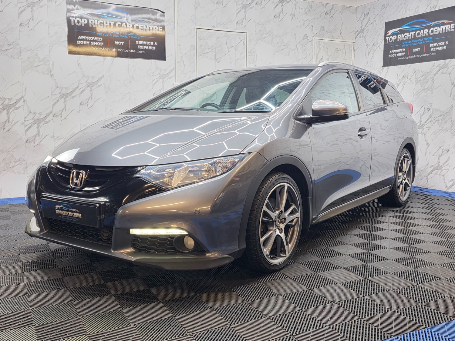 Used Honda Civic 2014 for sale - 76681782: Photo 5