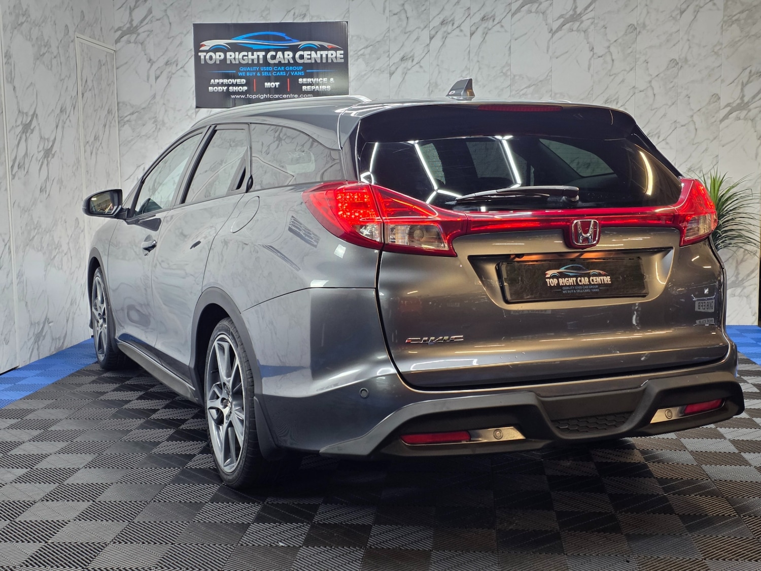 Used Honda Civic 2014 for sale - 76681782: Photo 8