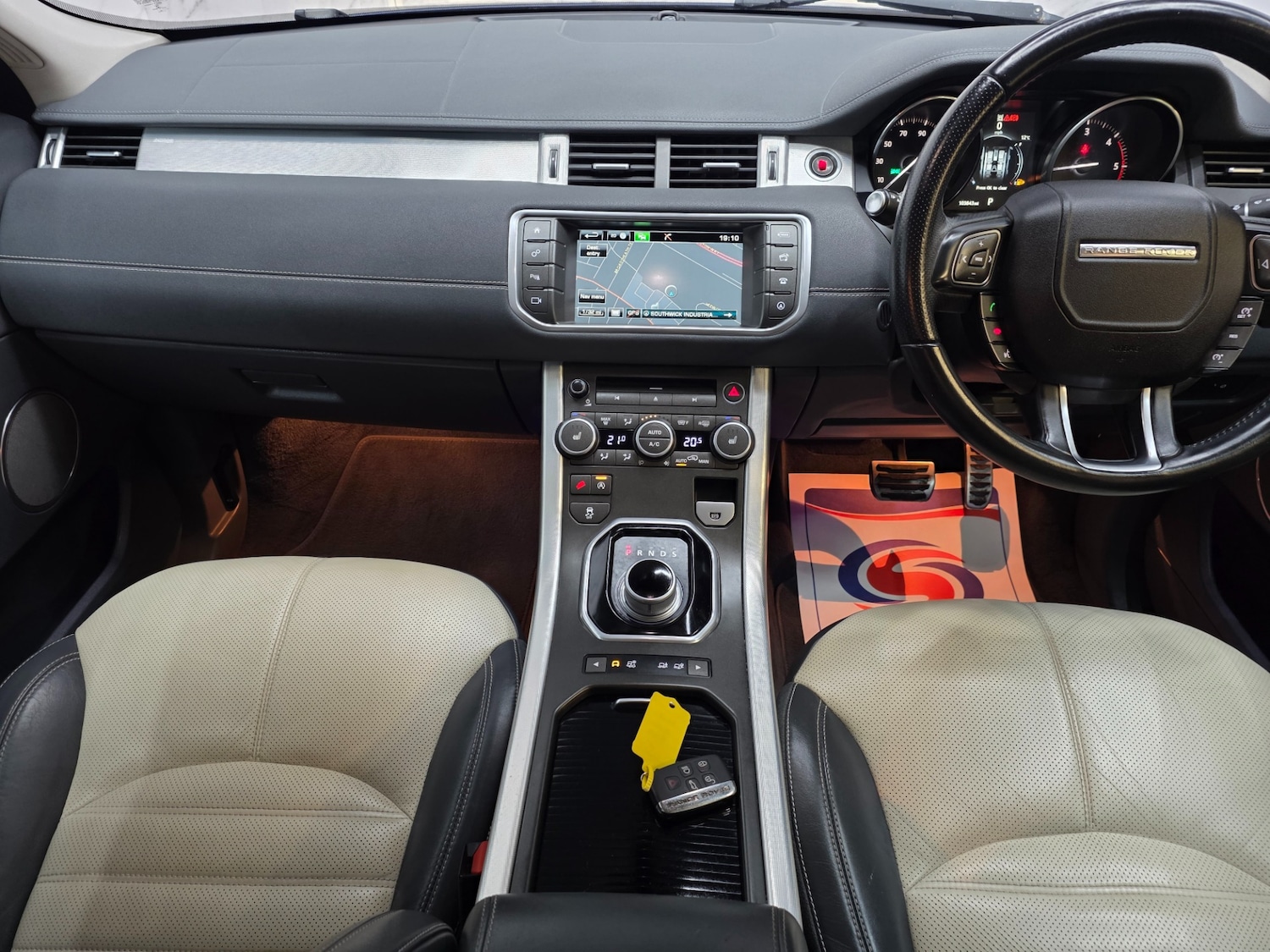 Used Land Rover Range Rover Evoque 2015 for sale - 76956887: Photo 14