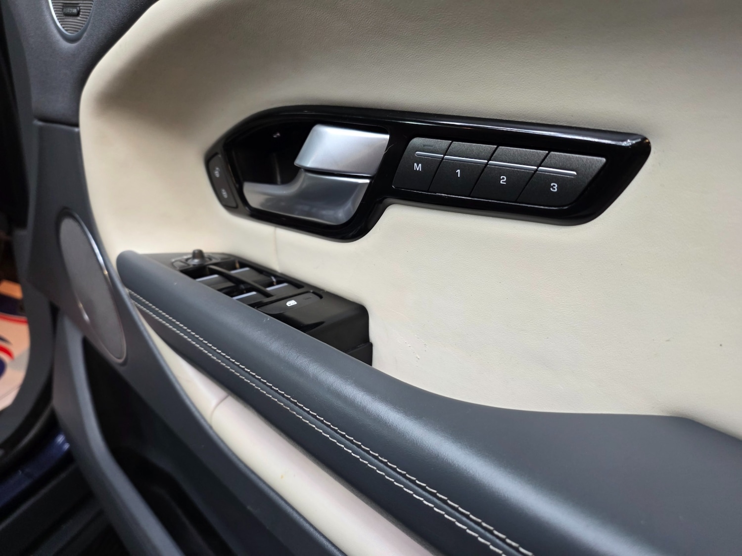 Used Land Rover Range Rover Evoque 2015 for sale - 76956887: Photo 22