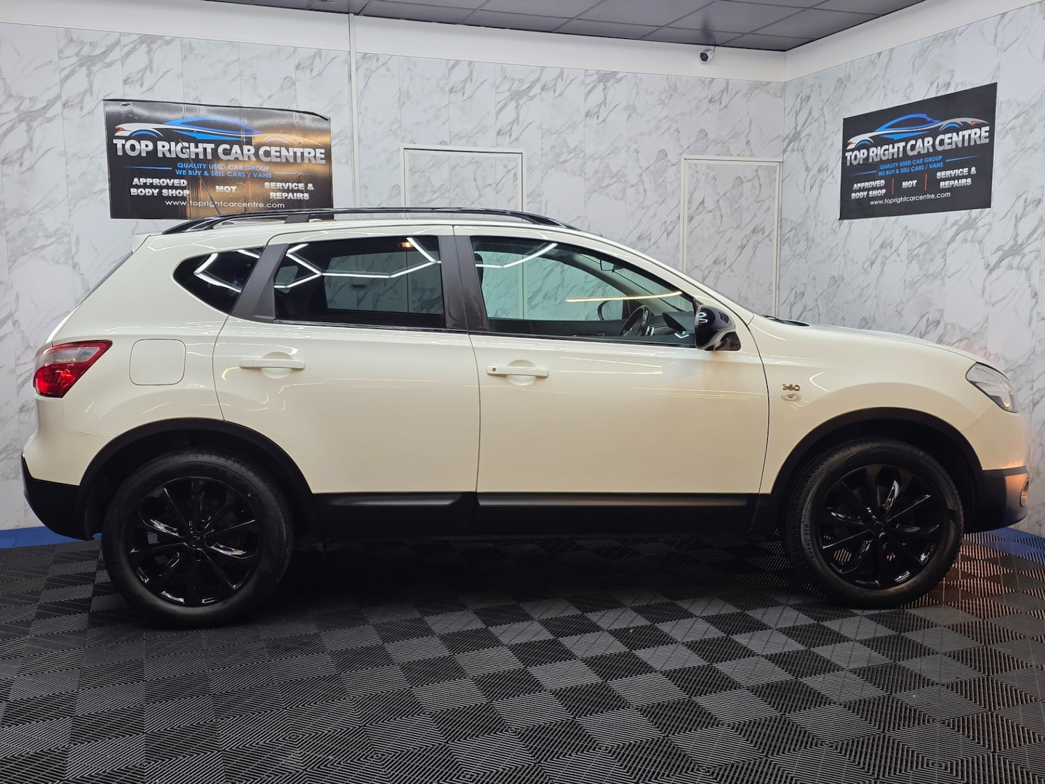 Used Nissan Qashqai 2013 for sale - 77457909: Photo 9