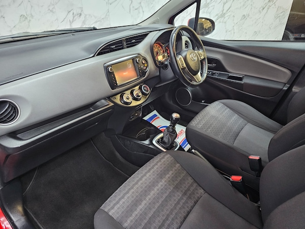 Used Toyota Yaris 2016 for sale - 74924728: Photo 14