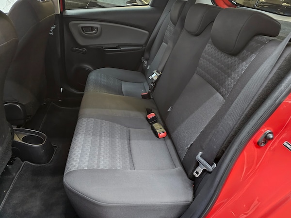 Used Toyota Yaris 2016 for sale - 74924728: Photo 23