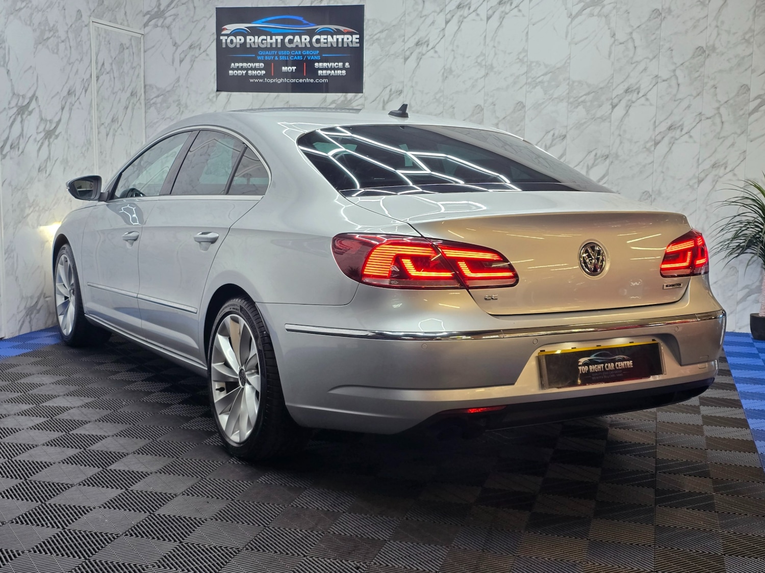 Used Volkswagen CC 2015 for sale - 76710440: Photo 8