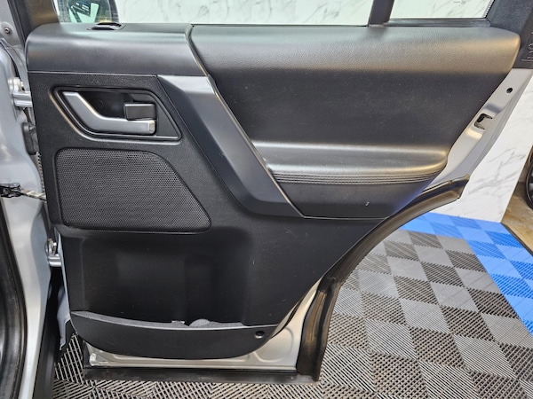 Used Land Rover Freelander 2011 for sale - 74970475: Photo 24