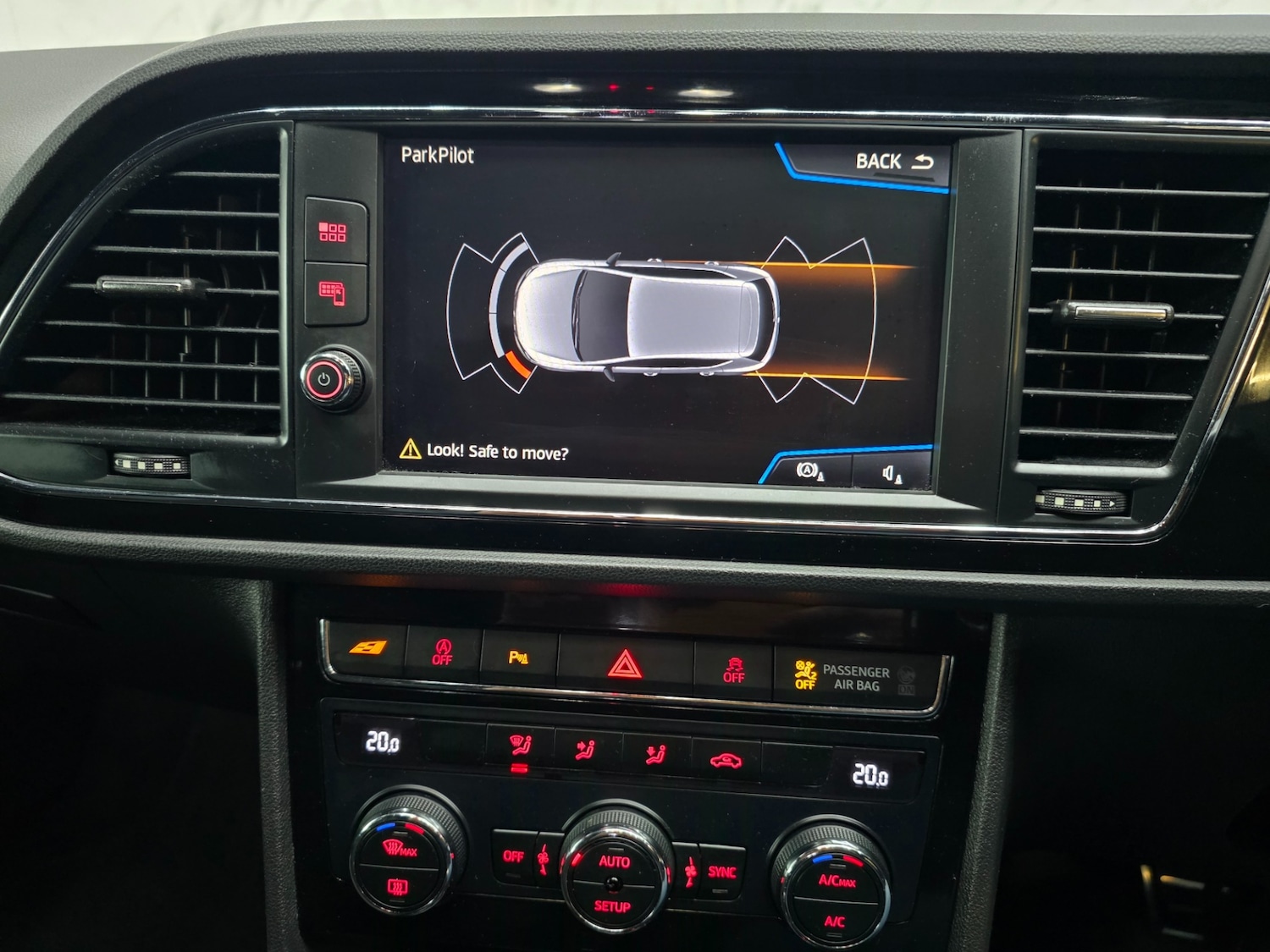 Used SEAT Leon 2018 for sale - 77888573: Photo 23