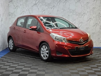 Used Toyota Yaris 2012 for sale - 79037308: Photo