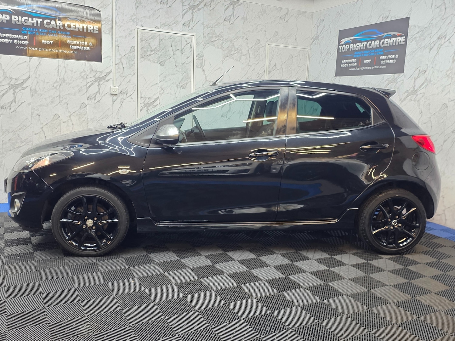 Used Mazda Mazda2 2014 for sale - 77783006: Photo 11