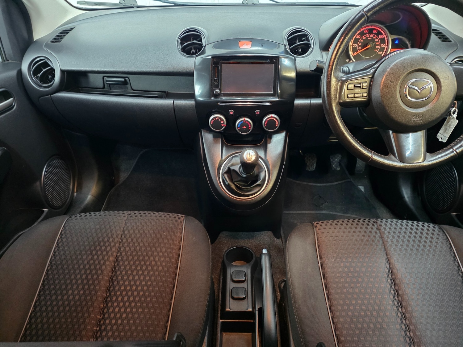 Used Mazda Mazda2 2014 for sale - 77783006: Photo 14