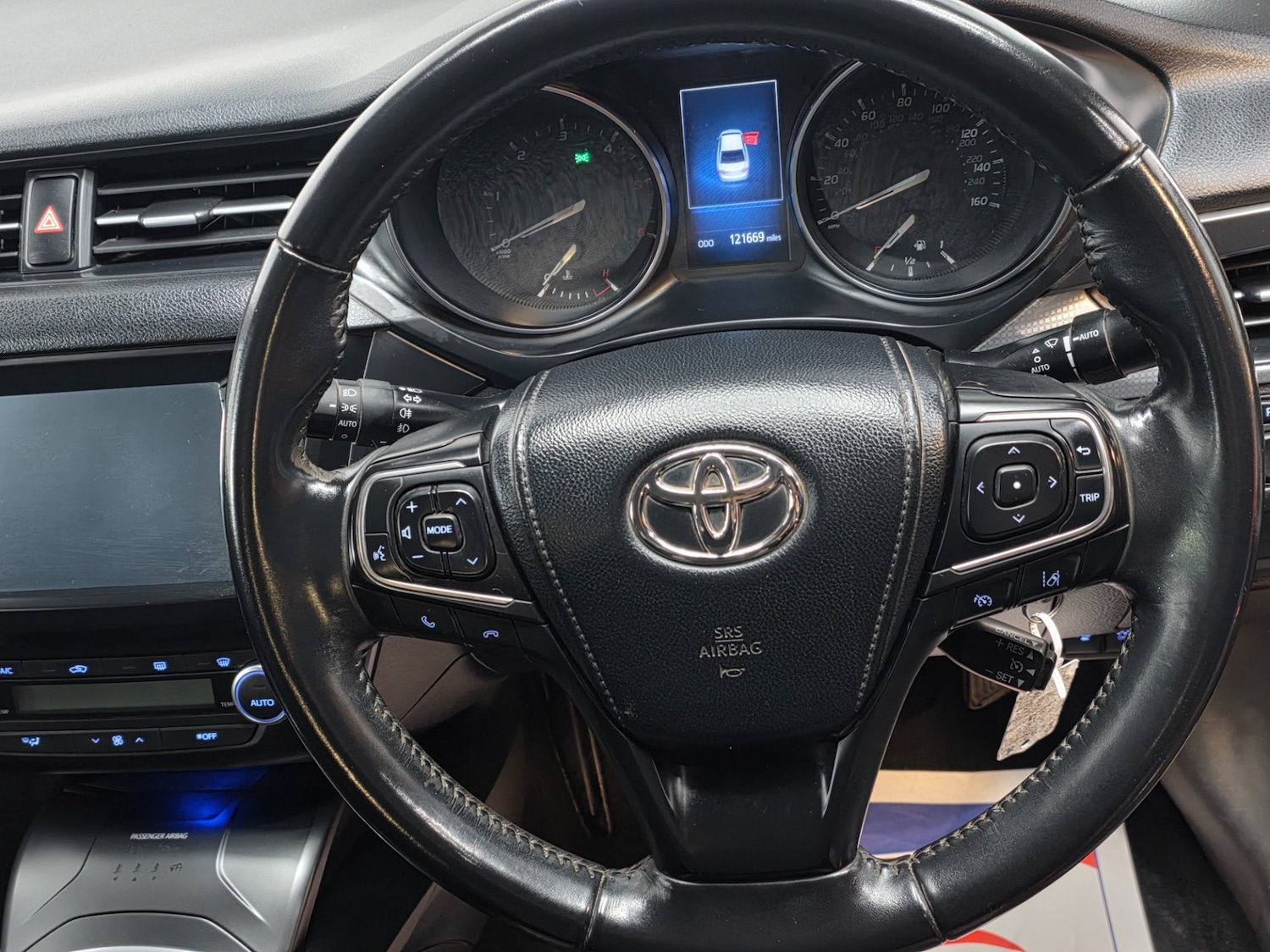 Used Toyota Avensis 2016 for sale - 77730009: Photo 12