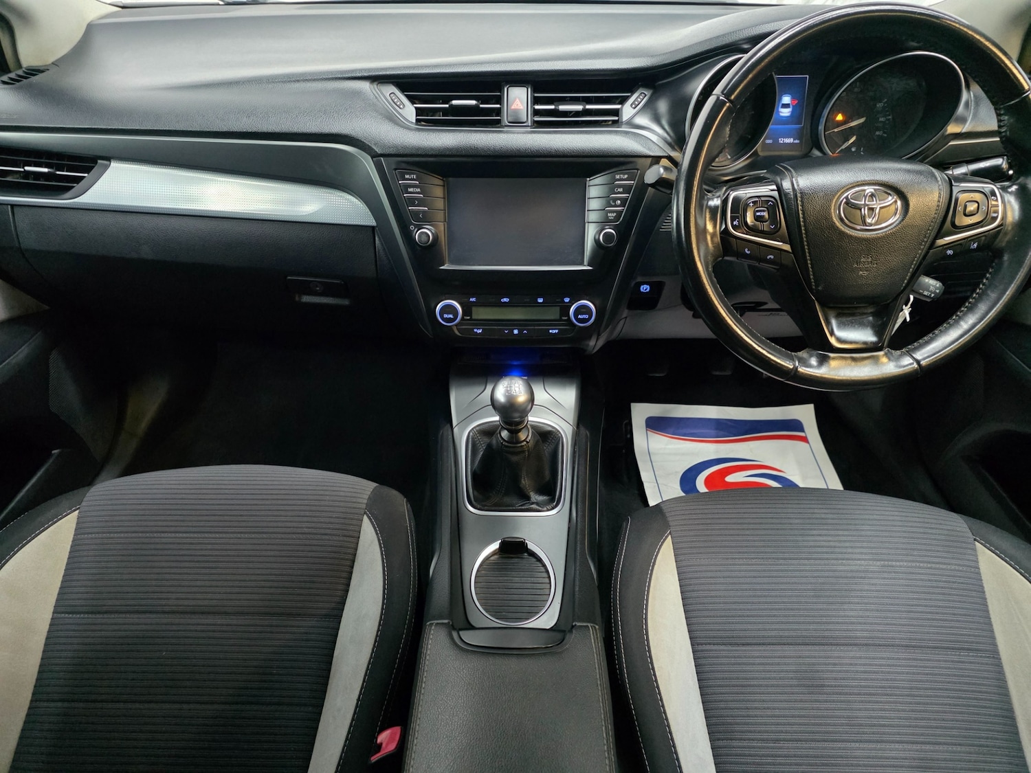 Used Toyota Avensis 2016 for sale - 77730009: Photo 13