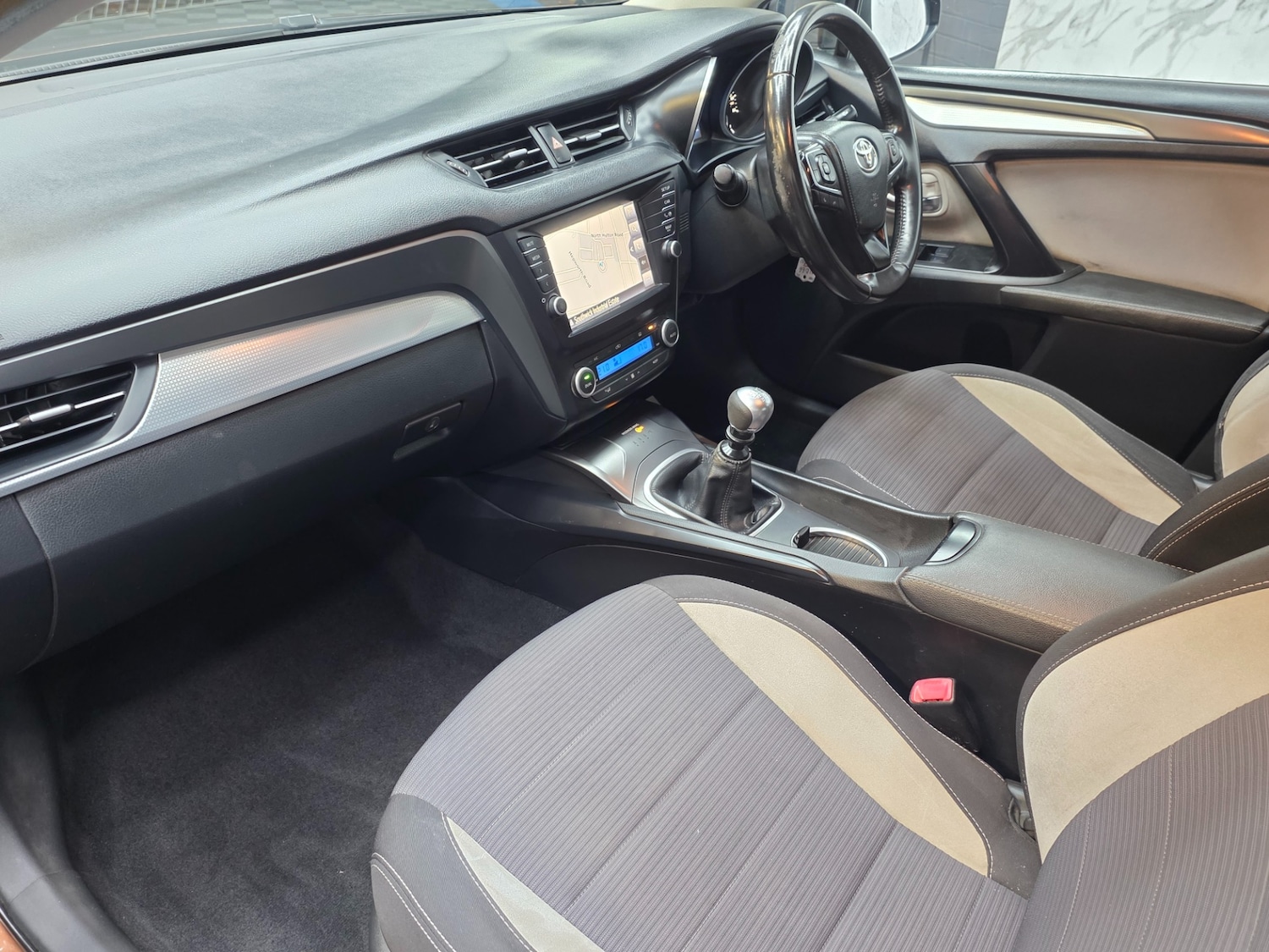 Used Toyota Avensis 2016 for sale - 77730009: Photo 14