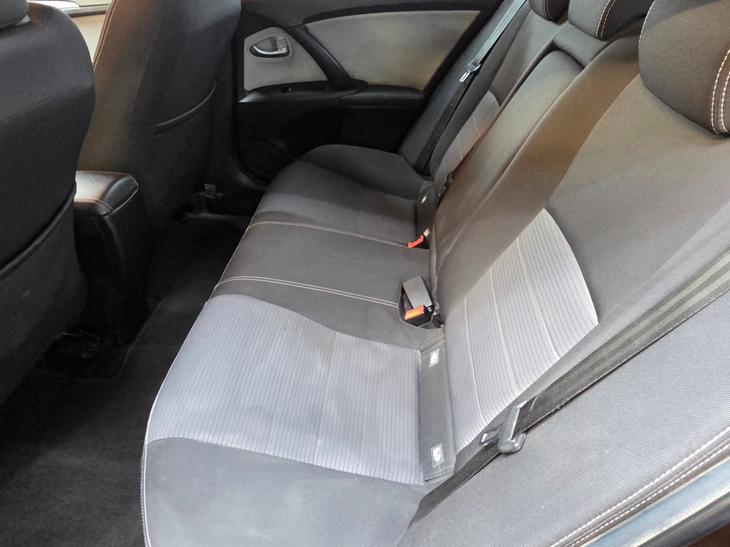 Used Toyota Avensis 2016 for sale - 77730009: Photo 20