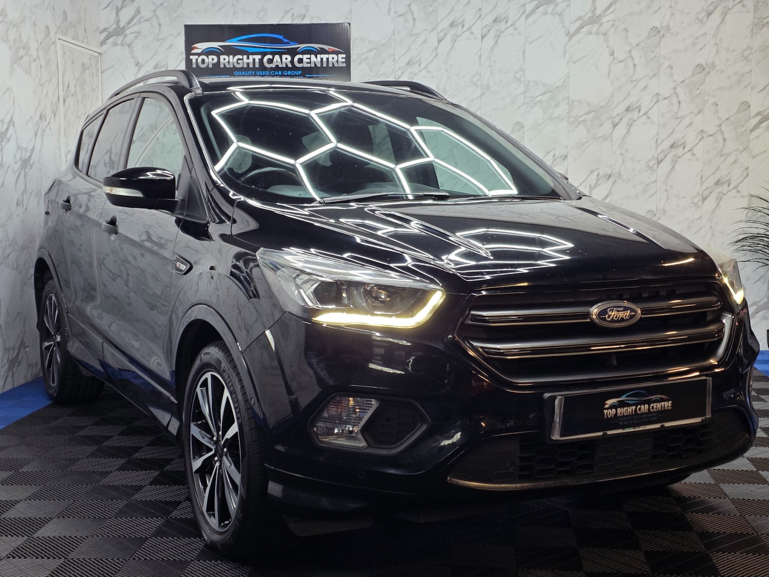 Used Ford Kuga 2018 for sale - 76780547: Photo 1