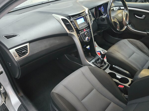 Used Hyundai i30 2015 for sale - 76174328: Photo 17