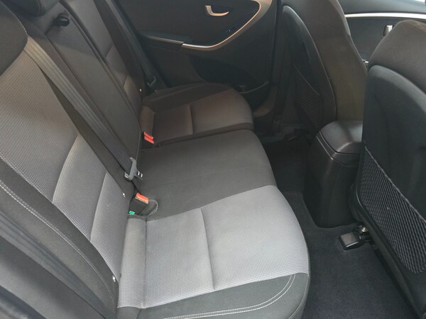 Used Hyundai i30 2015 for sale - 76174328: Photo 20