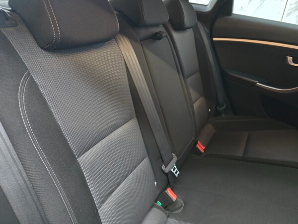 Used Hyundai i30 2015 for sale - 76174328: Photo 21