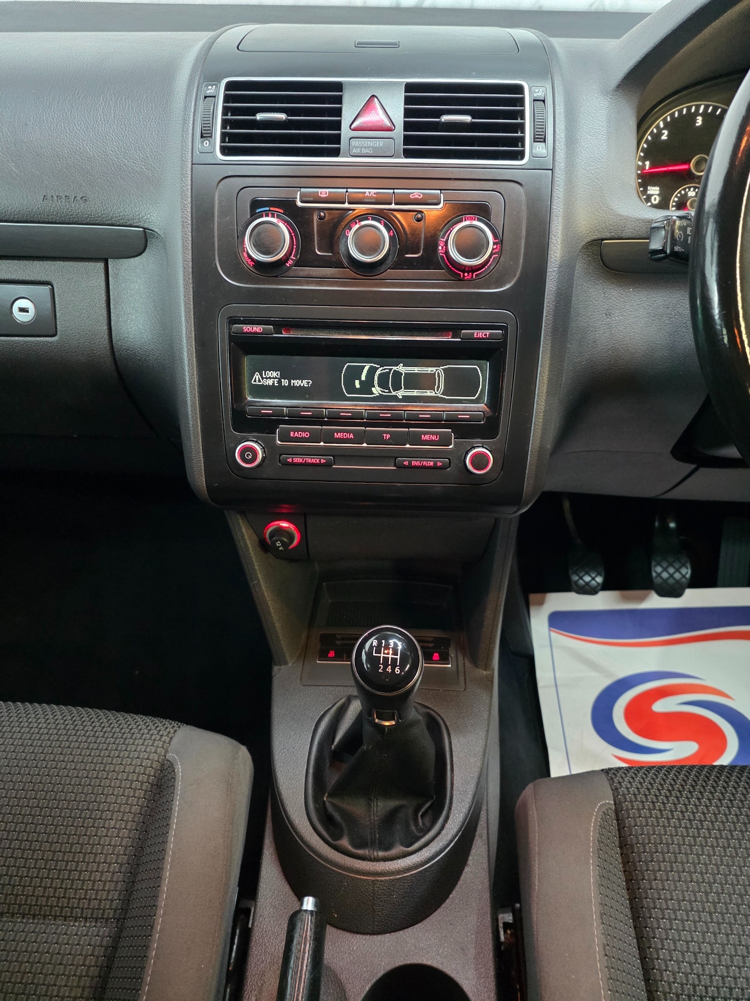 Used Volkswagen Touran 2013 for sale - 76732192: Photo 14