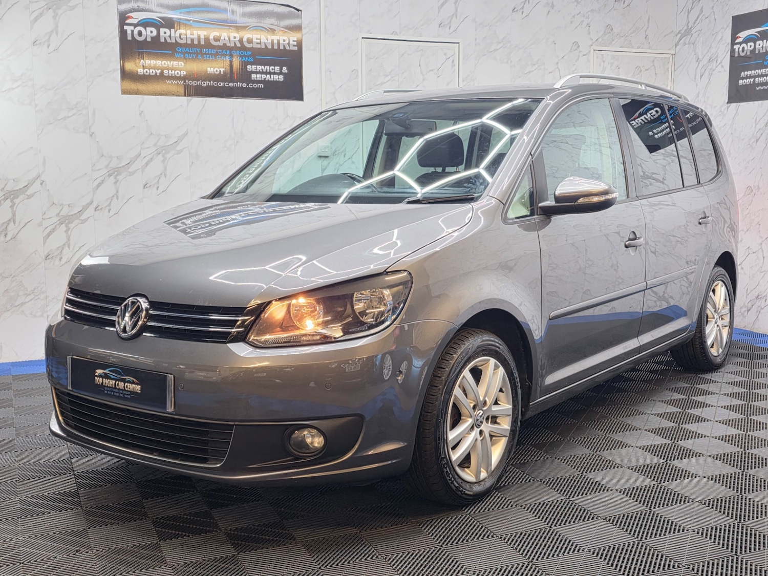 Used Volkswagen Touran 2013 for sale - 76732192: Photo 5