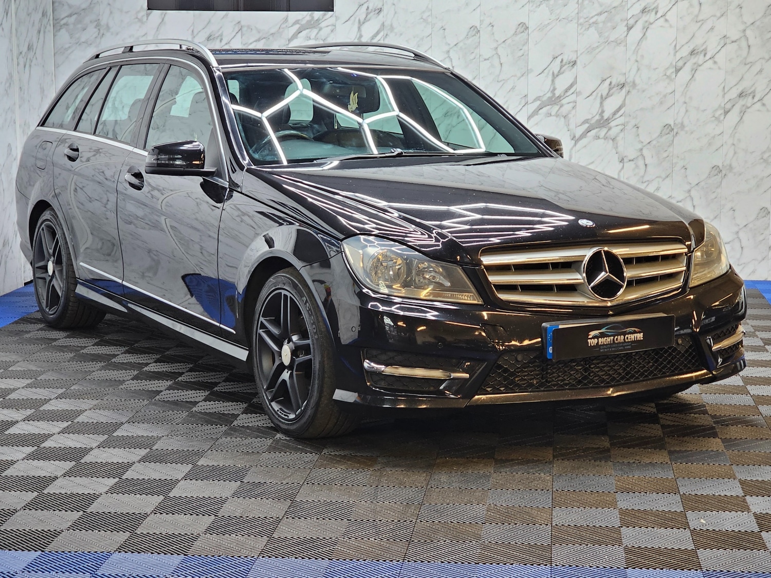 Used Mercedes-Benz C Class 2012 for sale - 76394950: Photo 1