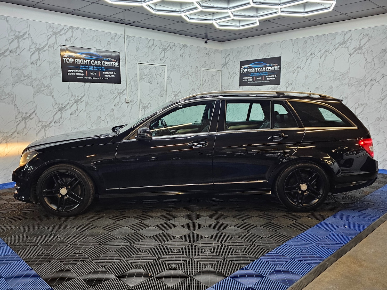 Used Mercedes-Benz C Class 2012 for sale - 76394950: Photo 11