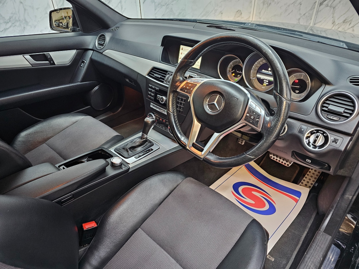 Used Mercedes-Benz C Class 2012 for sale - 76394950: Photo 16