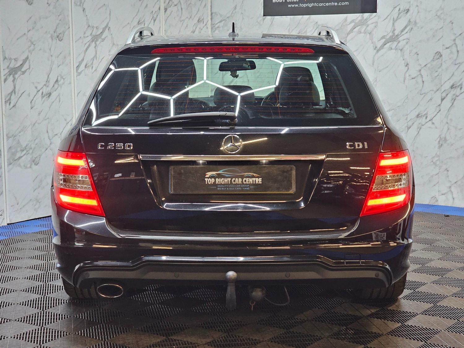 Used Mercedes-Benz C Class 2012 for sale - 76394950: Photo 7