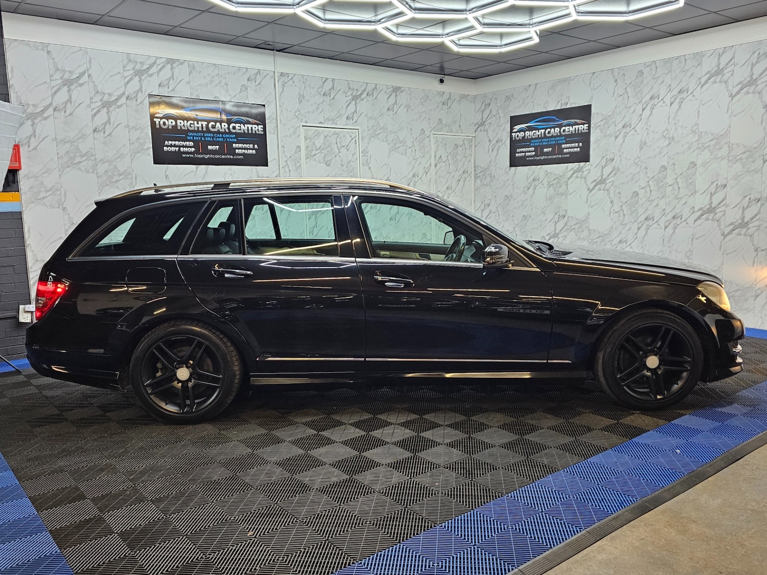 Used Mercedes-Benz C Class 2012 for sale - 76394950: Photo 9