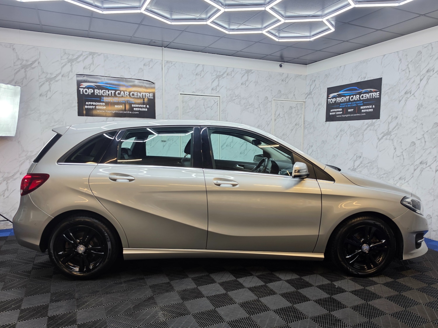 Used Mercedes-Benz B Class 2015 for sale - 78219476: Photo 9