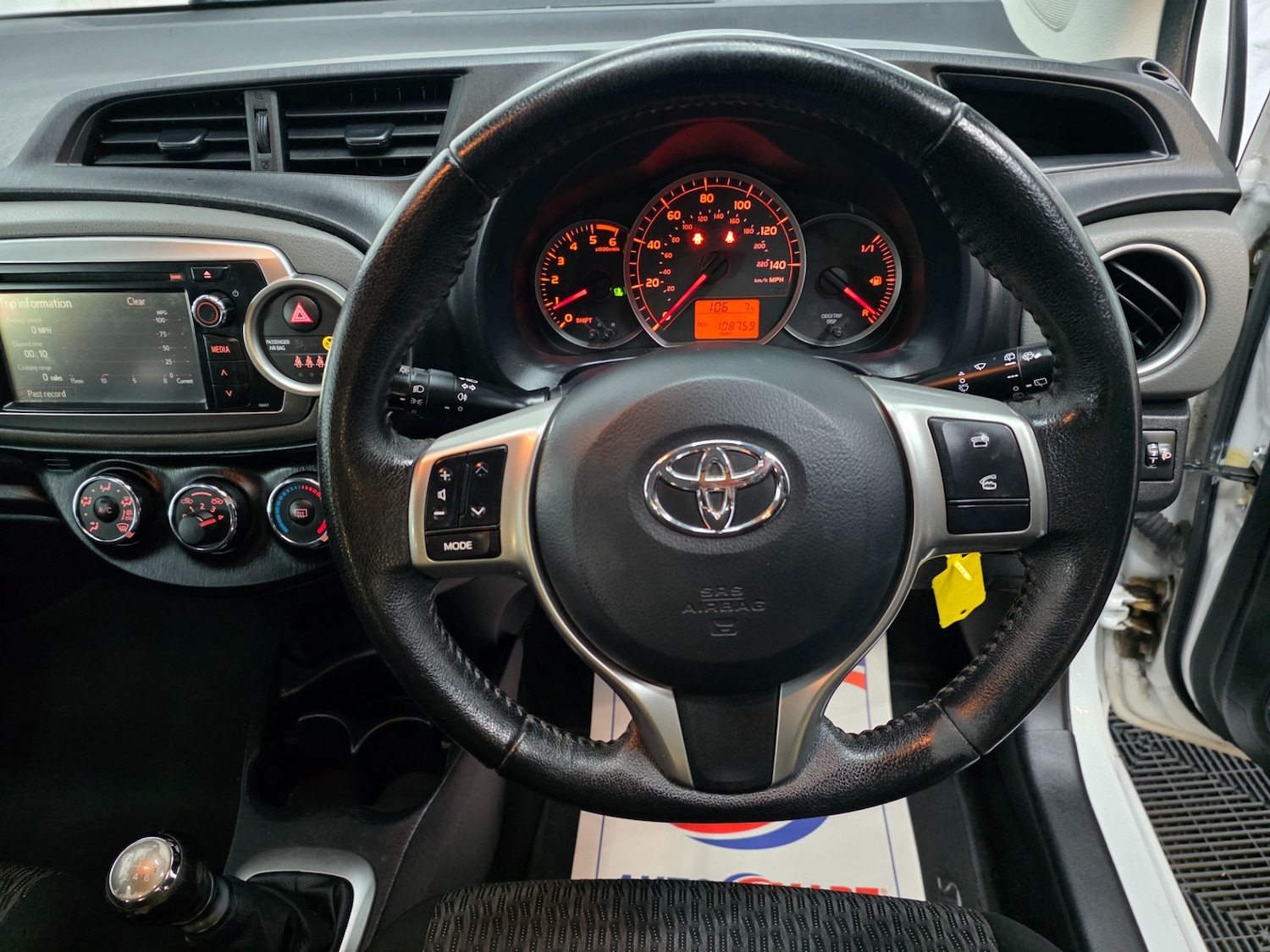 Used Toyota Yaris 2013 for sale - 77744360: Photo 12