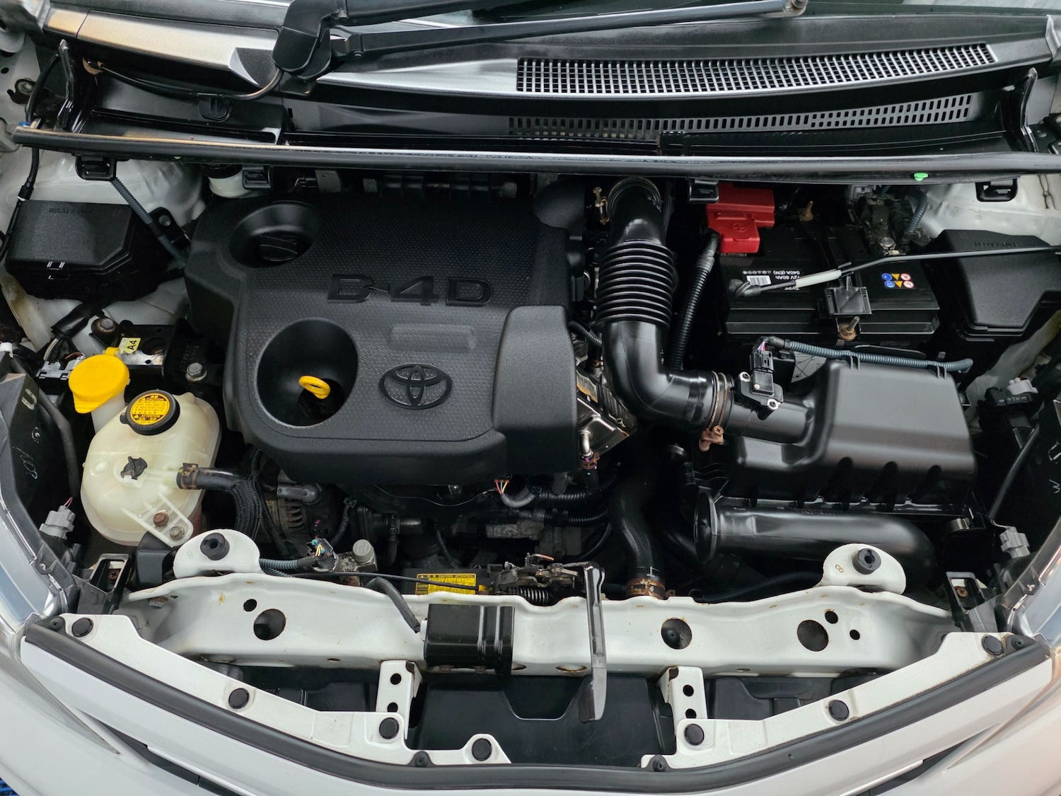 Used Toyota Yaris 2013 for sale - 77744360: Photo 24