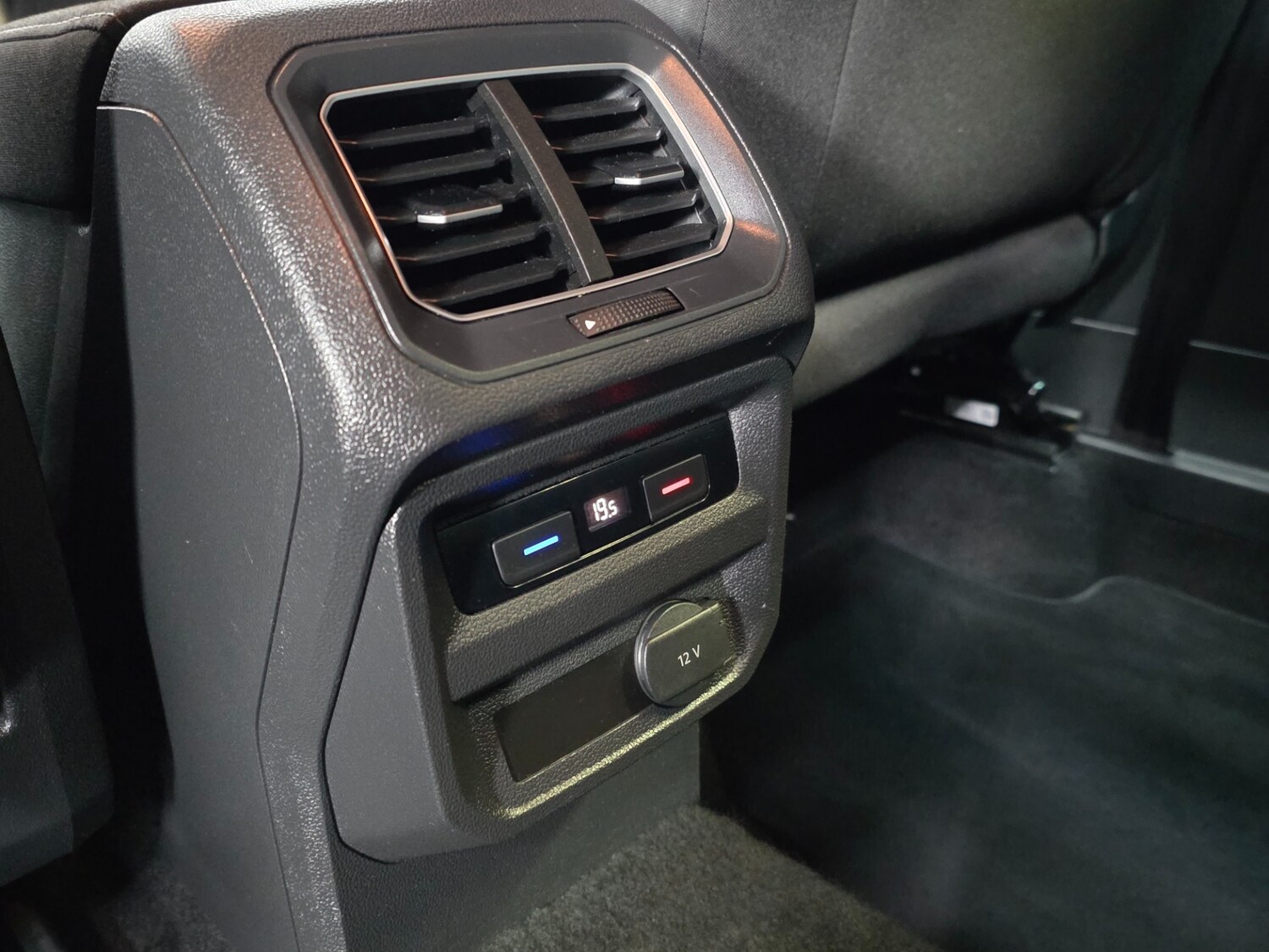 Used Volkswagen Tiguan 2017 for sale - 77634401: Photo 22