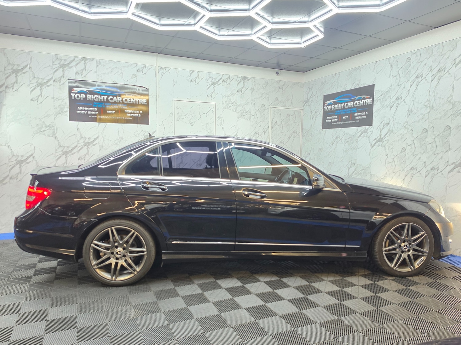 Used Mercedes-Benz C Class 2013 for sale - 78221070: Photo 9