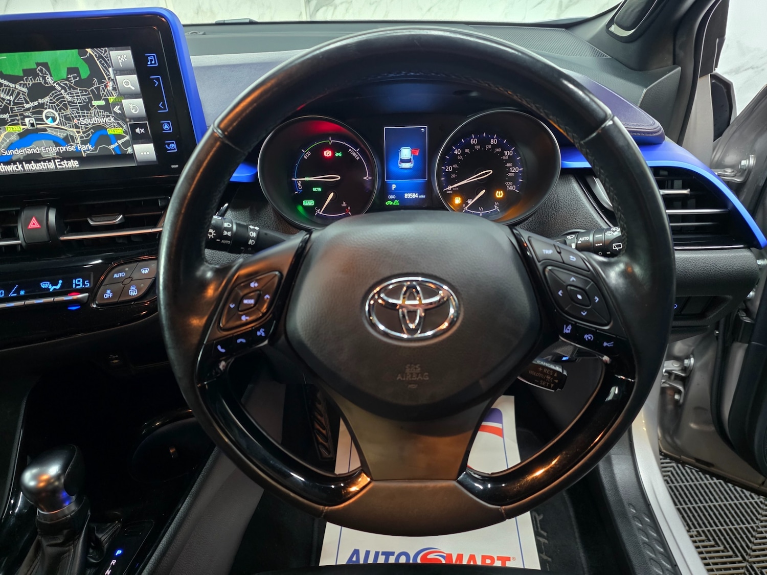 Used Toyota C-HR 2017 for sale - 77890534: Photo 13