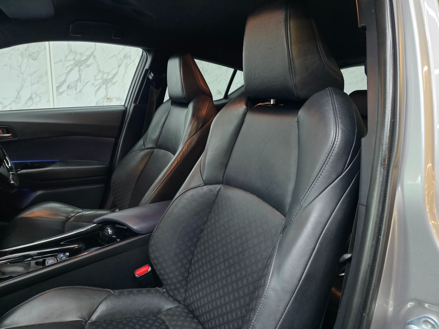 Used Toyota C-HR 2017 for sale - 77890534: Photo 18