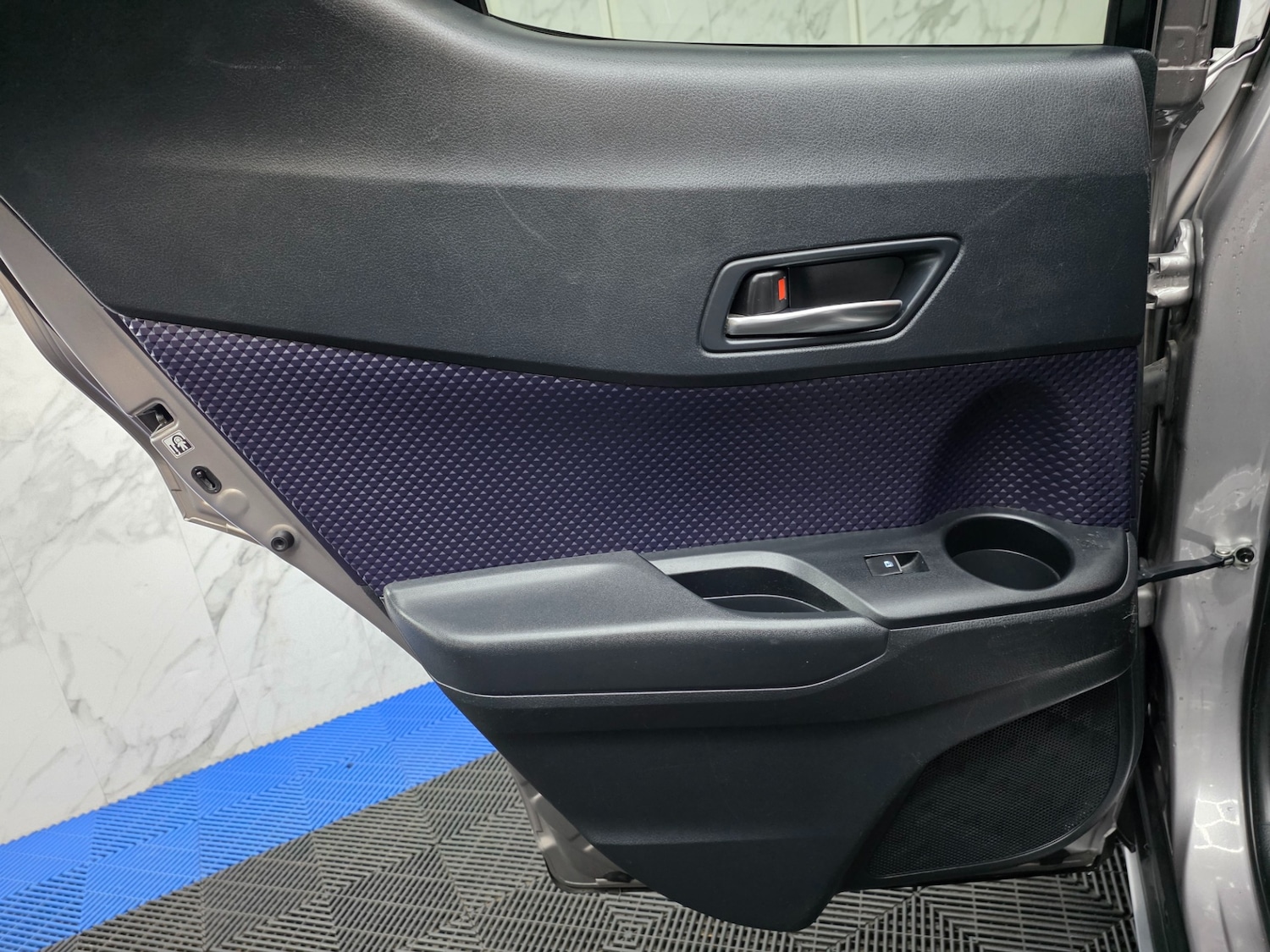 Used Toyota C-HR 2017 for sale - 77890534: Photo 33