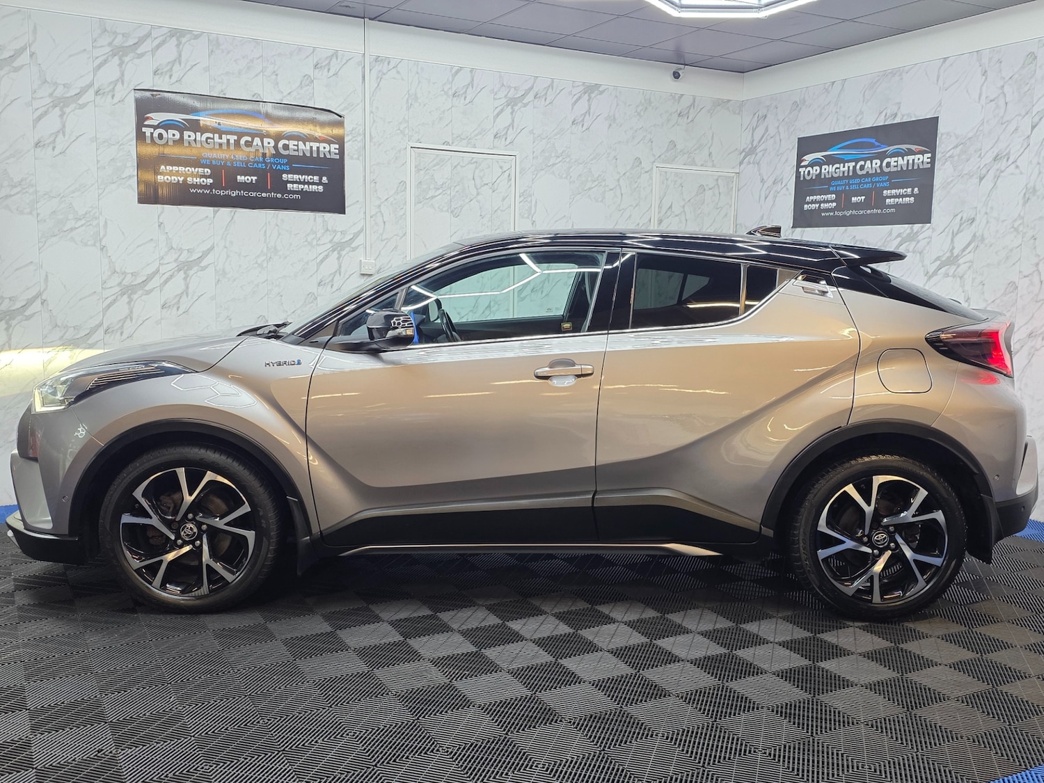 Used Toyota C-HR 2017 for sale - 77890534: Photo 9