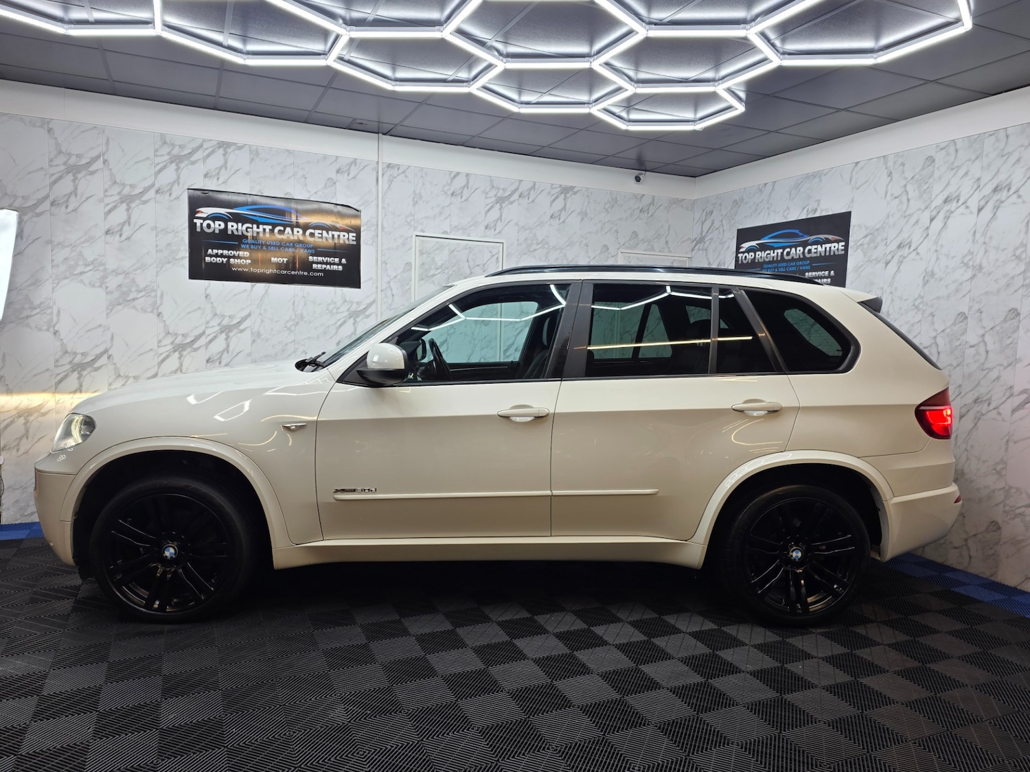 Used BMW X5 2013 for sale - 77801957: Photo 11