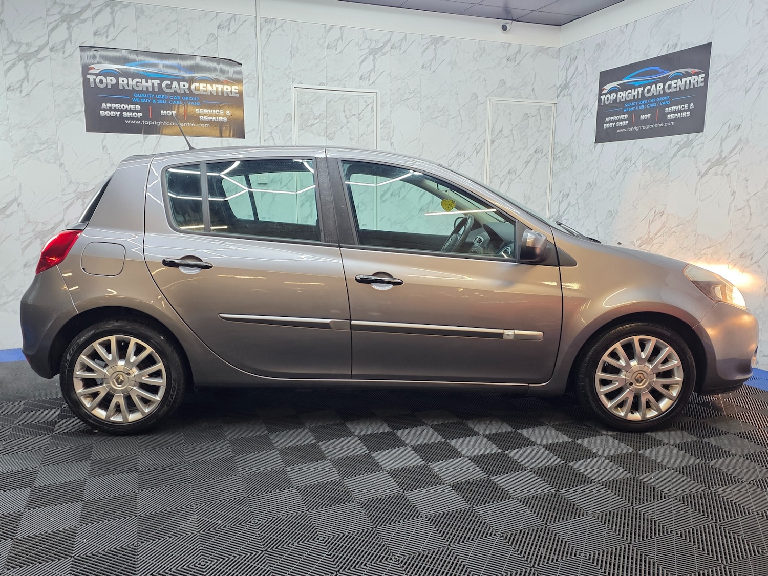 Used Renault Clio 2009 for sale - 77482398: Photo 10