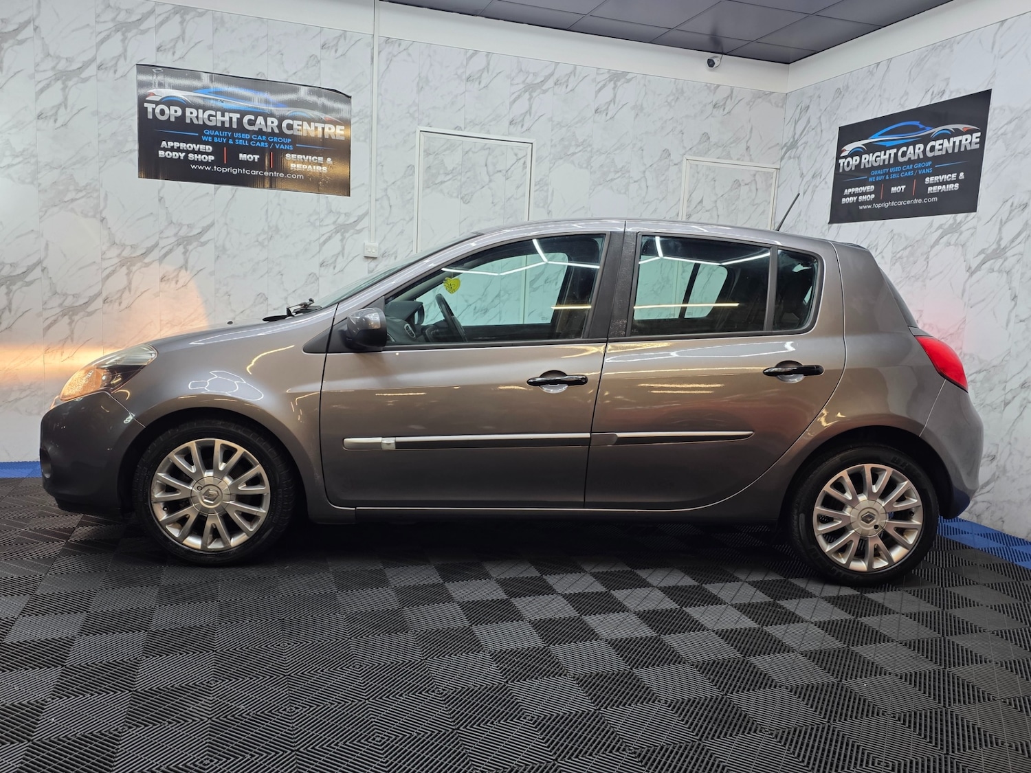 Used Renault Clio 2009 for sale - 77482398: Photo 8