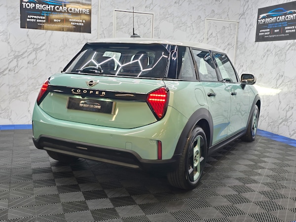 Used MINI Cooper 2025 for sale - 76178138: Photo 9