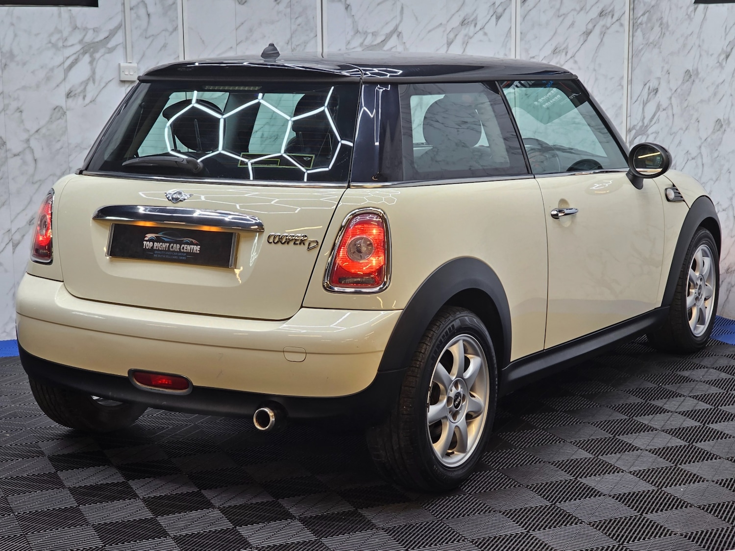 Used MINI Hatch 2010 for sale - 77701401: Photo 10