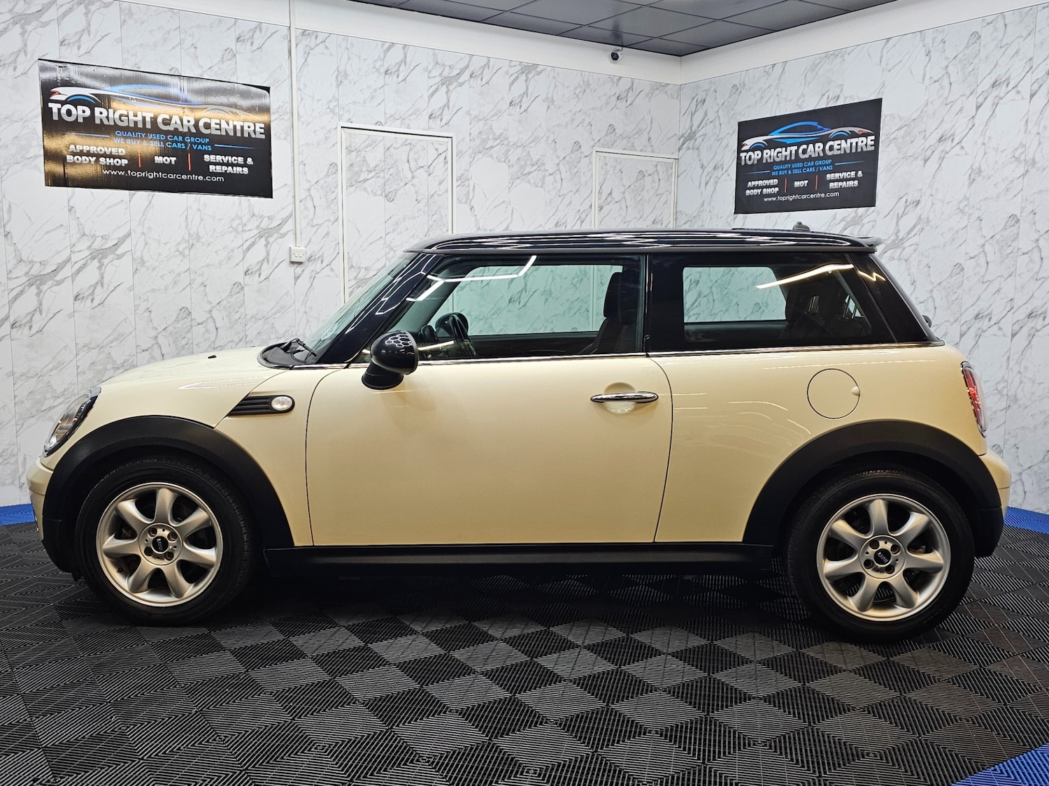 Used MINI Hatch 2010 for sale - 77701401: Photo 9