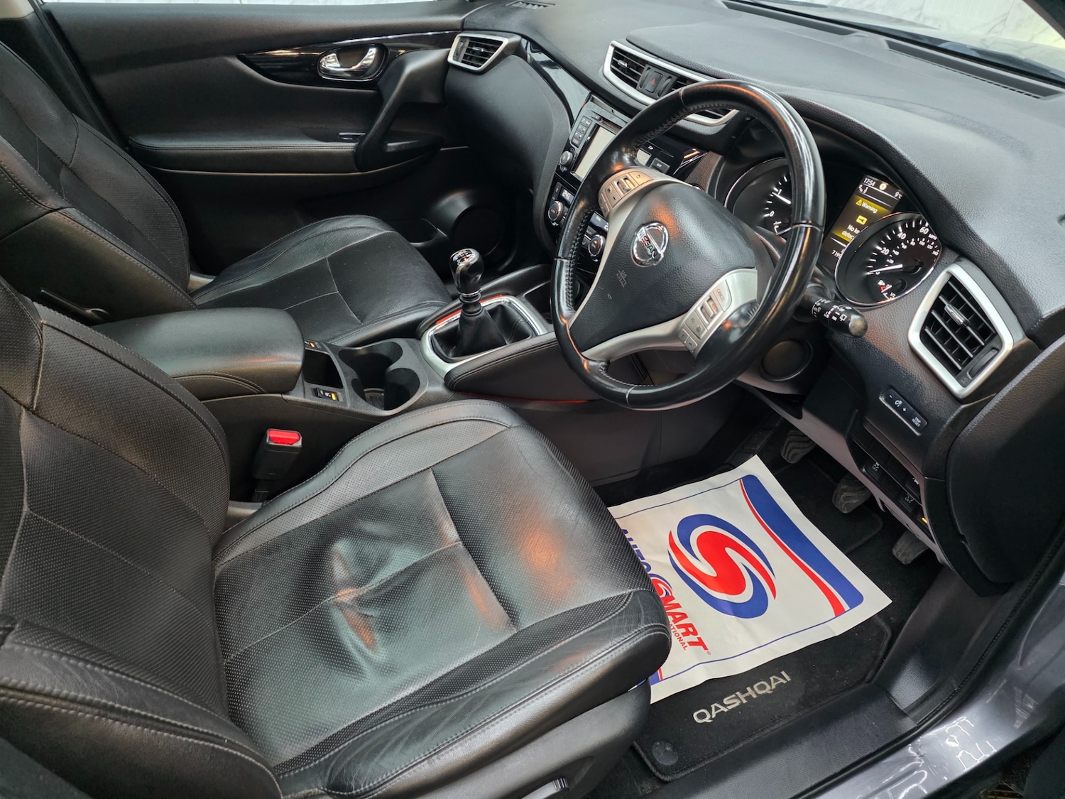 Used Nissan Qashqai 2015 for sale - 77845096: Photo 18