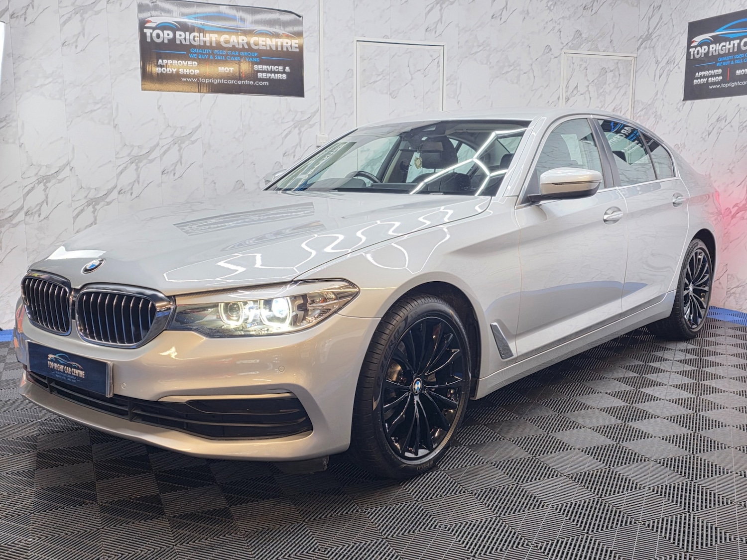 Used BMW 5 Series 2017 for sale - 77979882: Photo 5