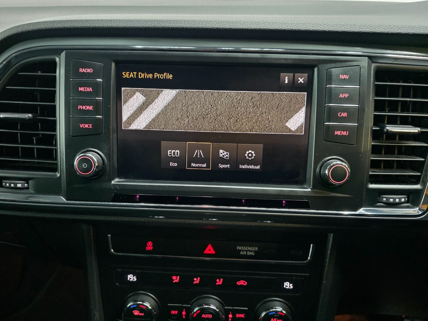 Used SEAT Ateca 2018 for sale - 77763159: Photo 21